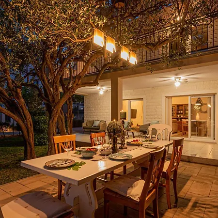 Σπίτι διακοπών Front In