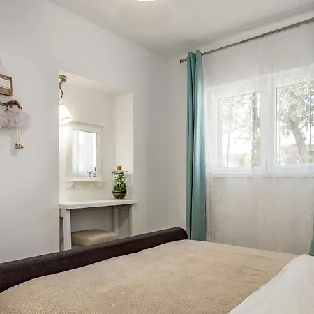 Front In Σπίτι διακοπών Srima